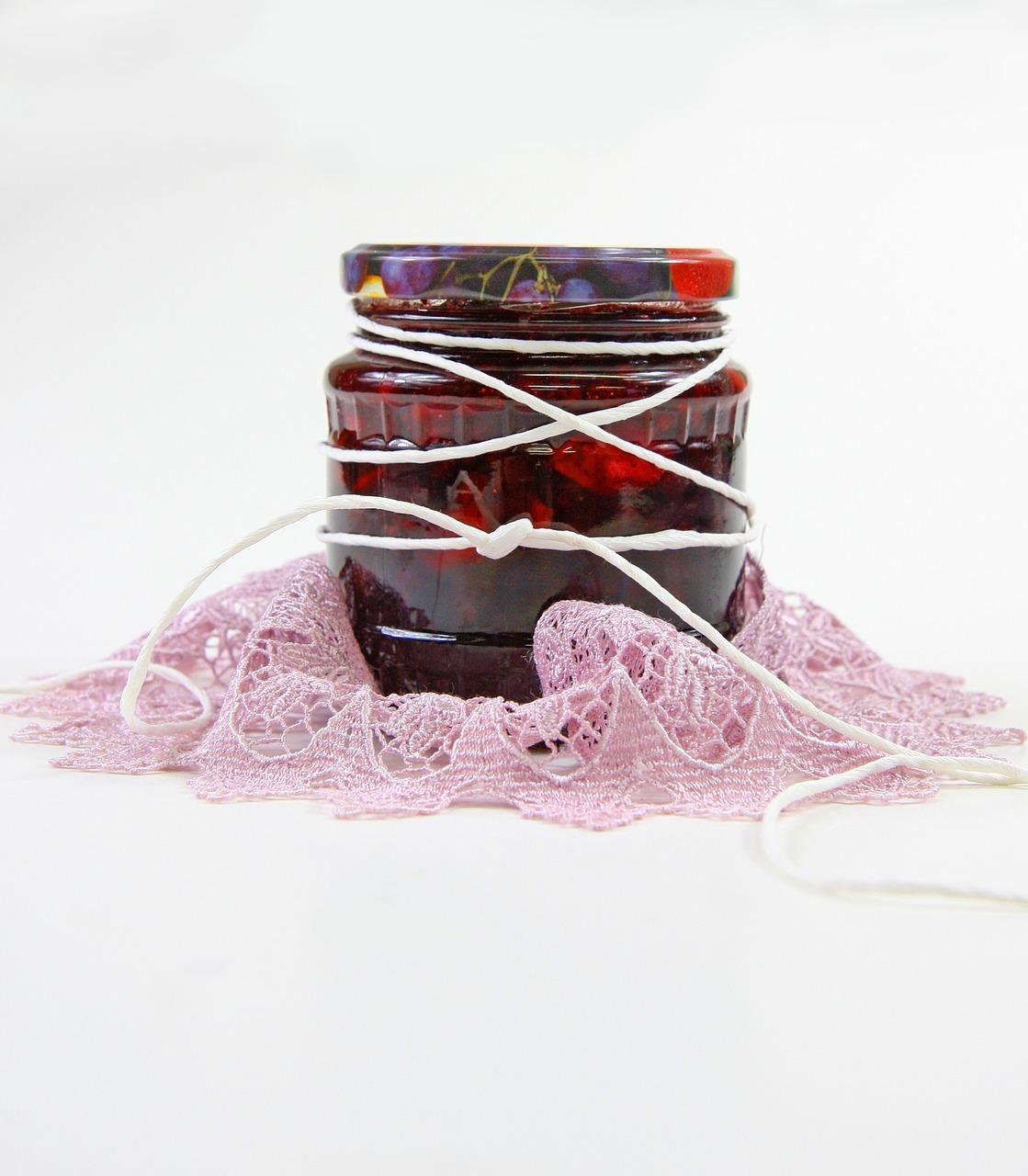 4. 彩纸花装饰技巧