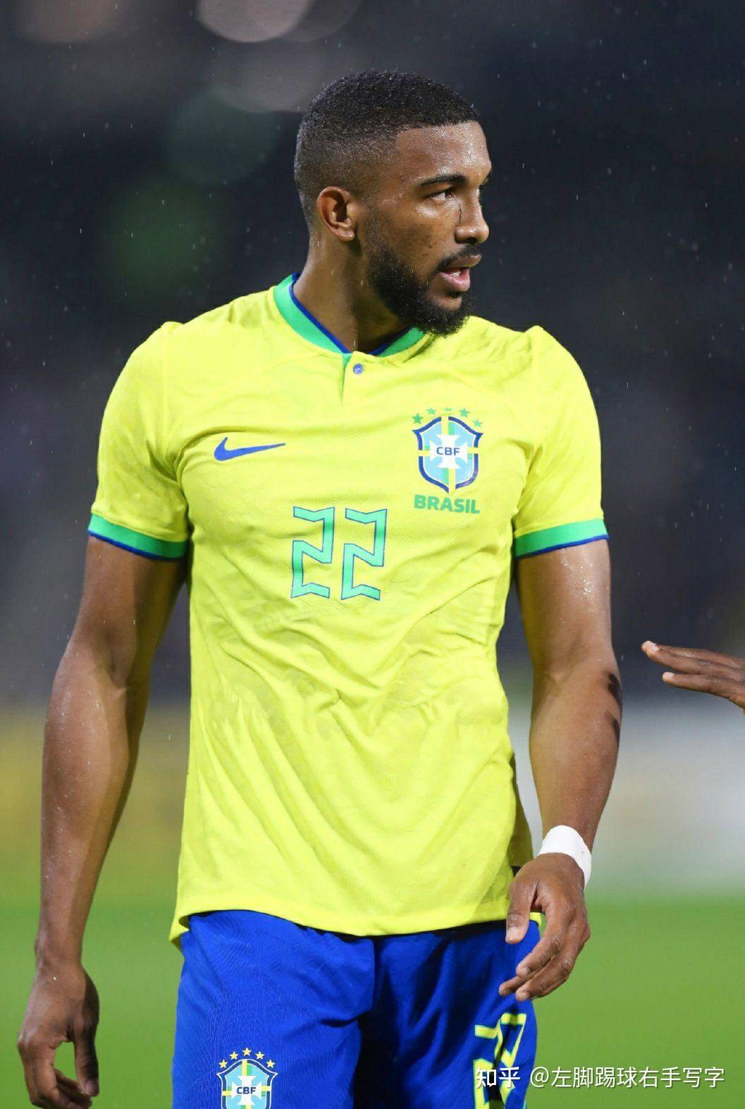 巴西国家队公布了最终的 26 人世界杯大名单,内马尔领衔,你对该球队