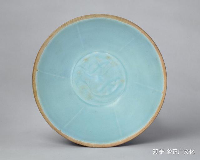 NM566 宋 影青刻菊瓣紋盖盒・影青釉菊式盖盒・青白釉菊花形蓋物☆中国古玩古美術