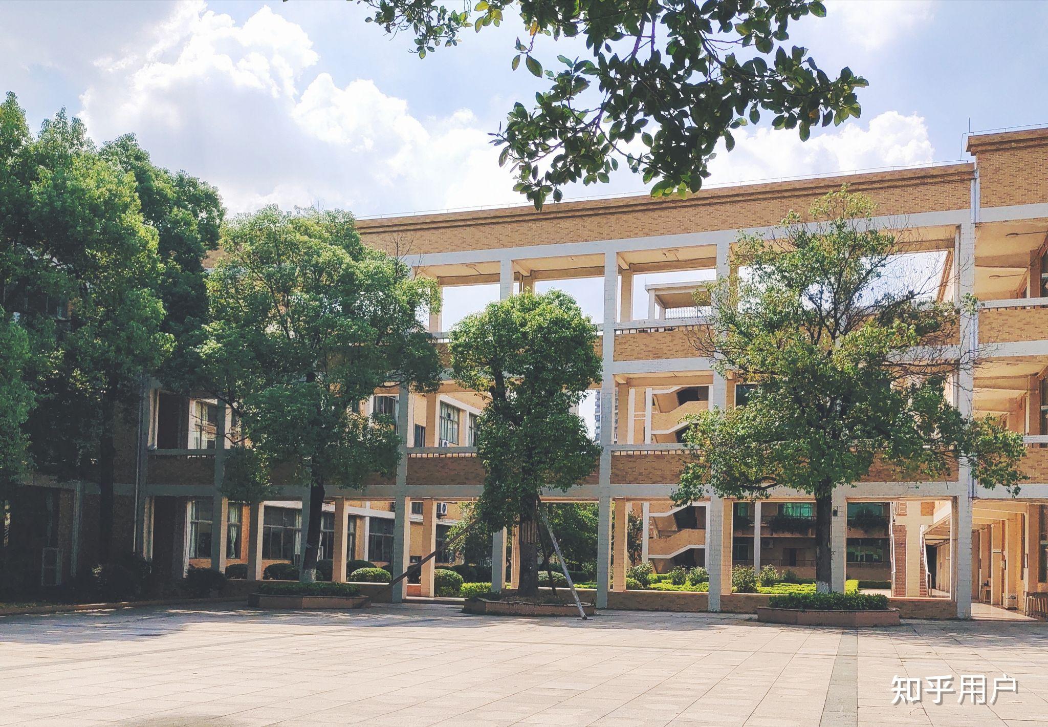 请问佛山市石门狮山高级中学好吗