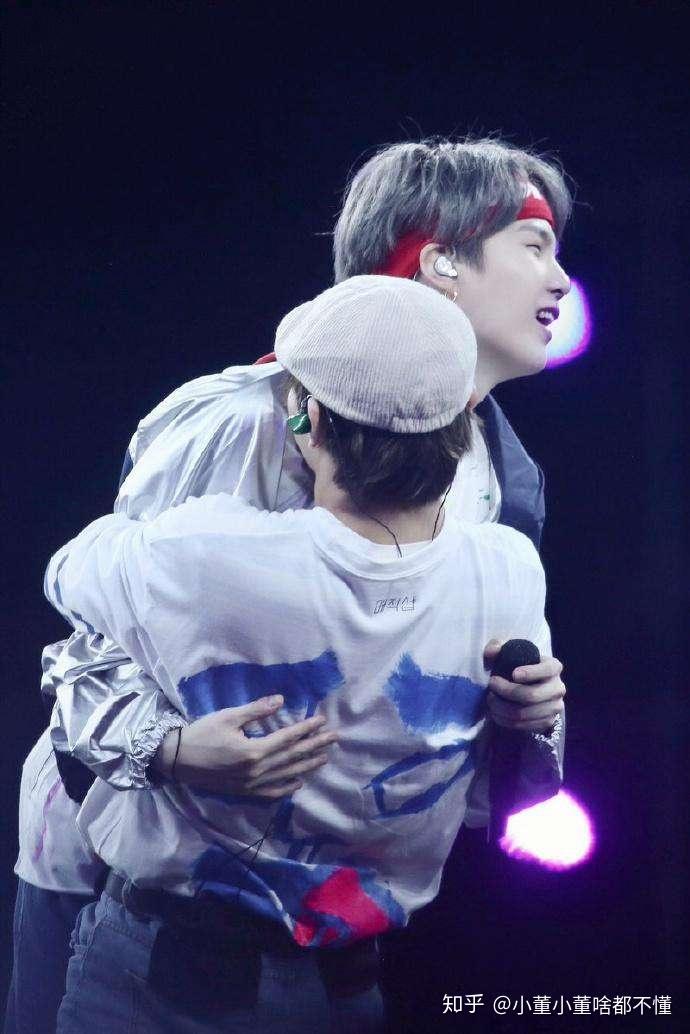 有没有金泰亨闵玧其的合照? - 知乎