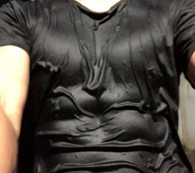 孩子爱出汗,穿什么衣服比较好,或者有什么好用又省心的办法吗?
