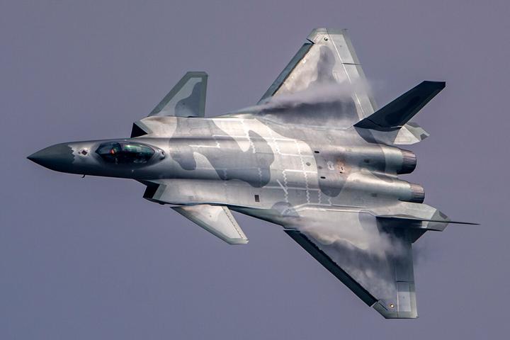 歼20完全体曝光?新型机双涡扇15,世界最先进战机