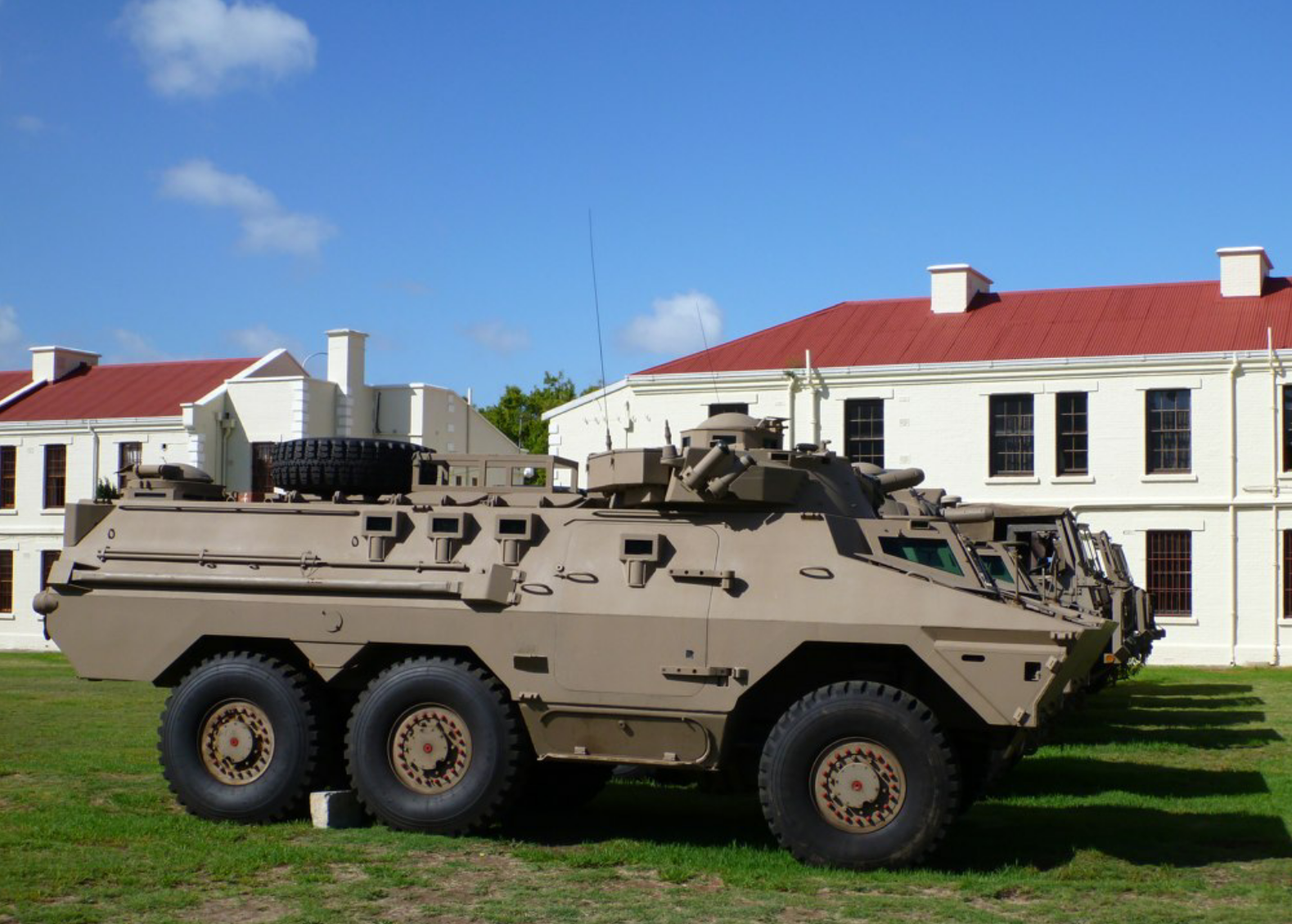 哪款武器最能代表非洲国家的暴力美学