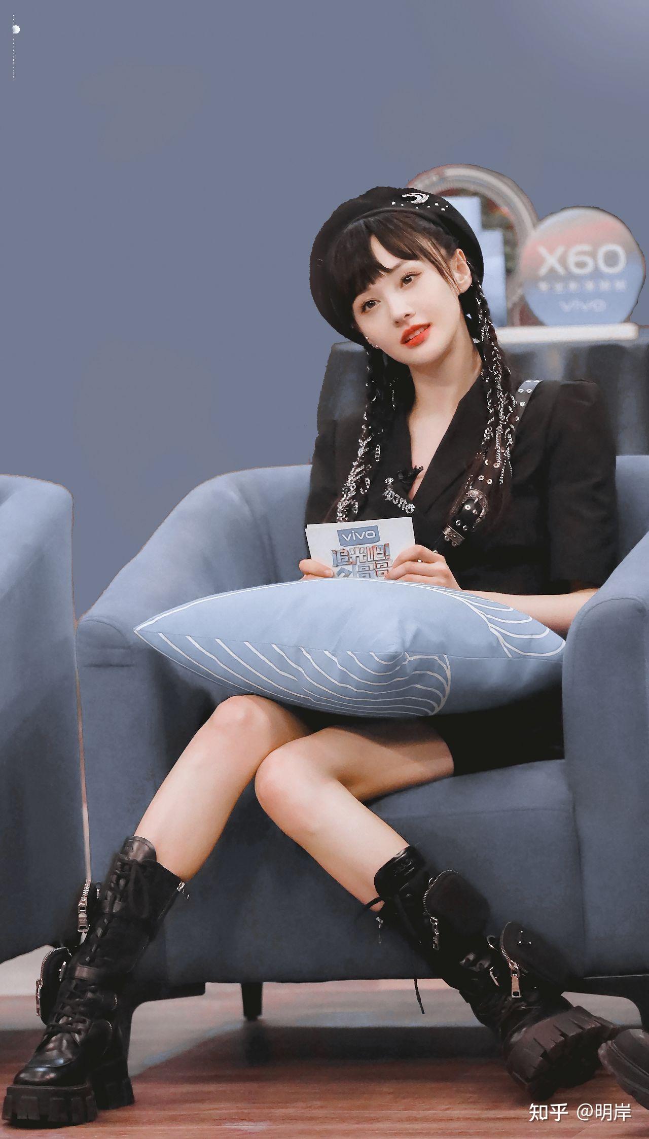 如何评价郑爽成为 prada 代言人? - 知乎