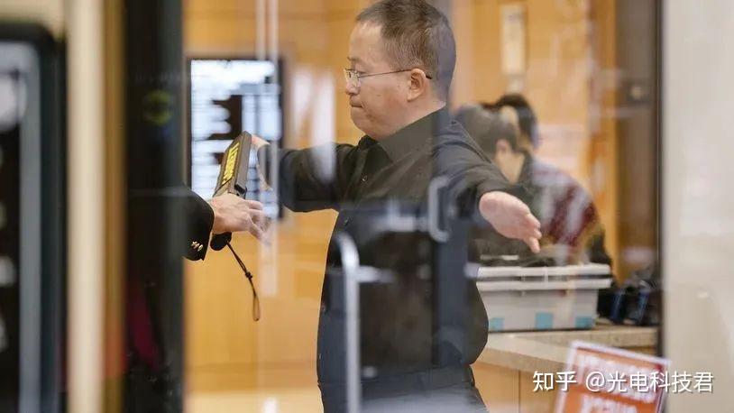 张浩:中国顶级芯片专家,被老美设计诱捕监禁7年,如今怎么样? - 知乎
