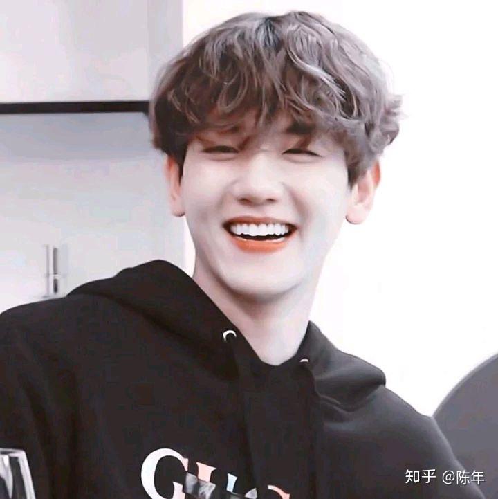 各位爱丽女神可以提供一些exo的壁纸头像之类的吗