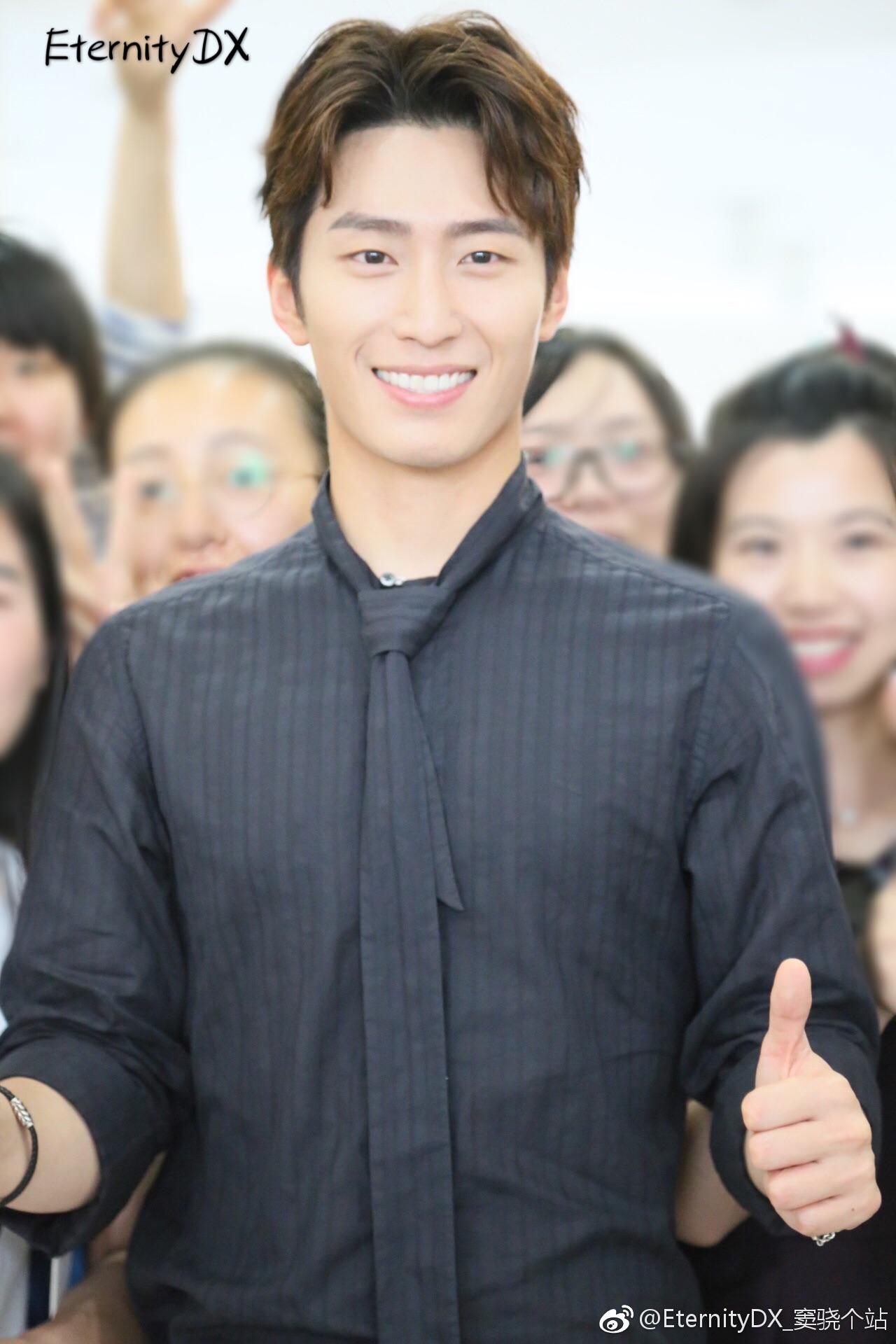 窦骁的美图或搞怪图有哪些?-窦骁帅照