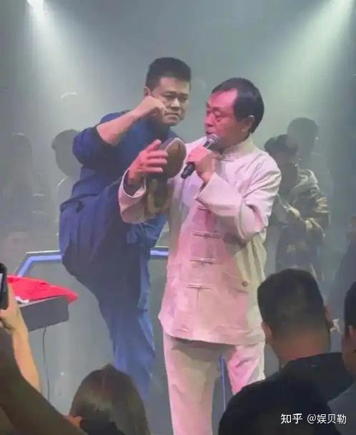 看马保国在春节做的事，就明白不讲武德的他，为何会成为道德模范 - 知乎
