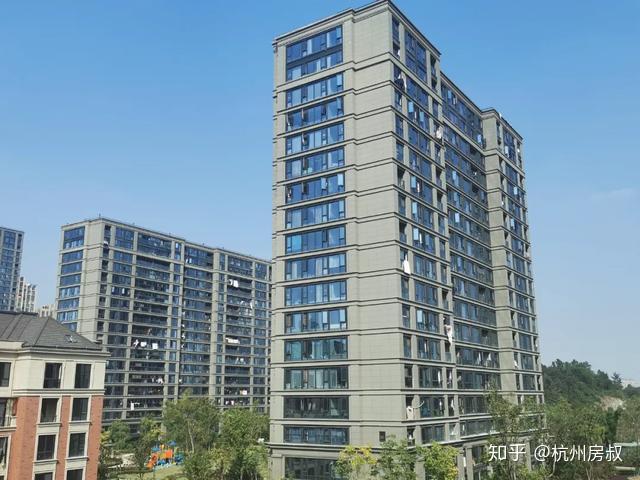绿城大盘桃源小镇，能否在闲林翻身战中崛起？| 房叔说No.102 - 知乎