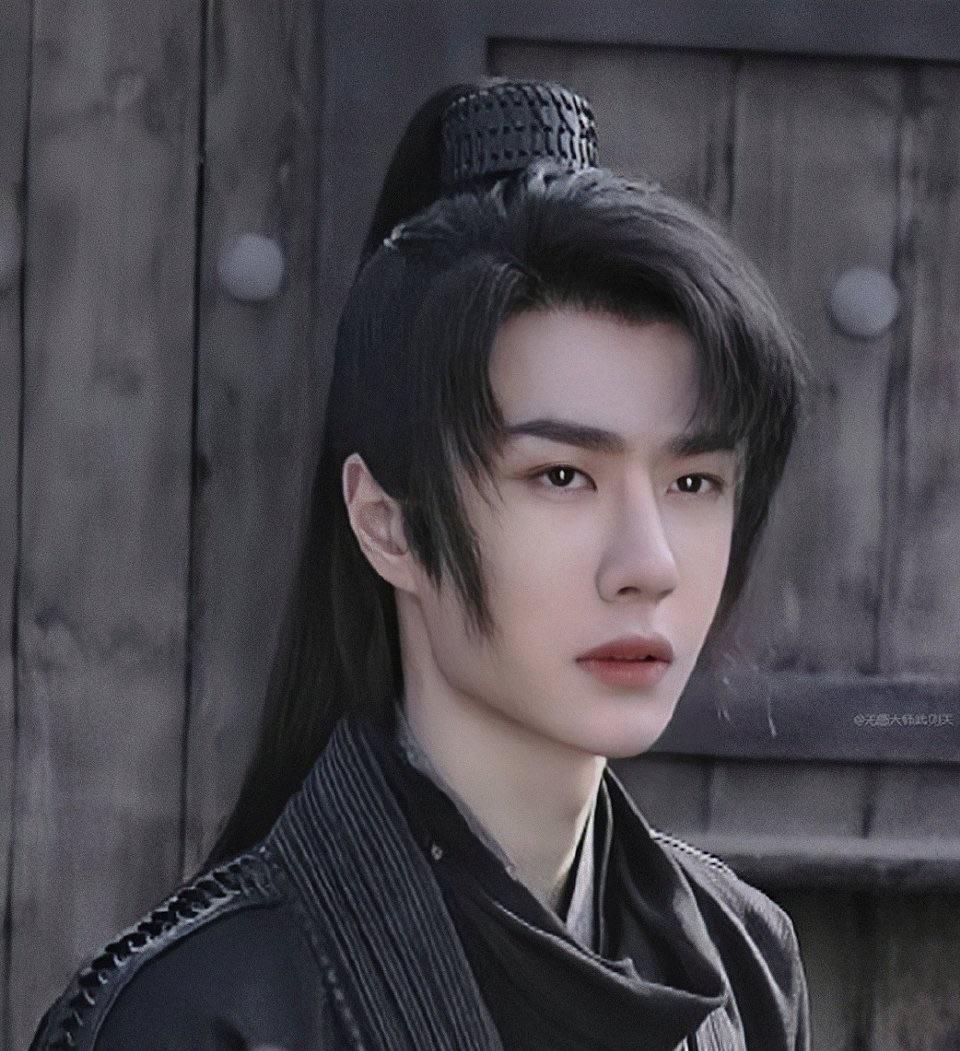 如何评价王一博为电视剧有翡演唱的插曲熹微