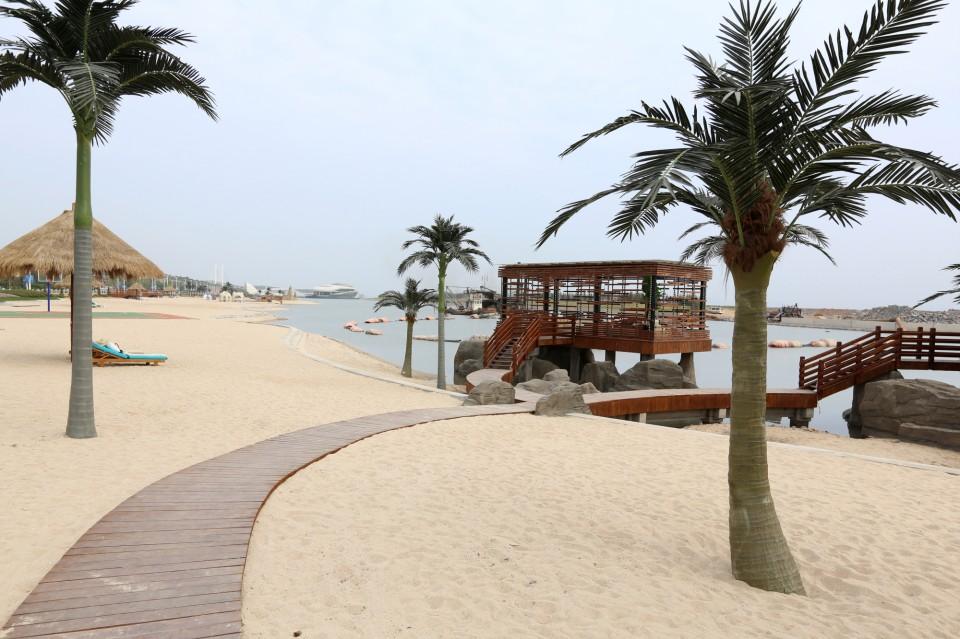 仿真椰子树真的是大自然艺术的赝品吗