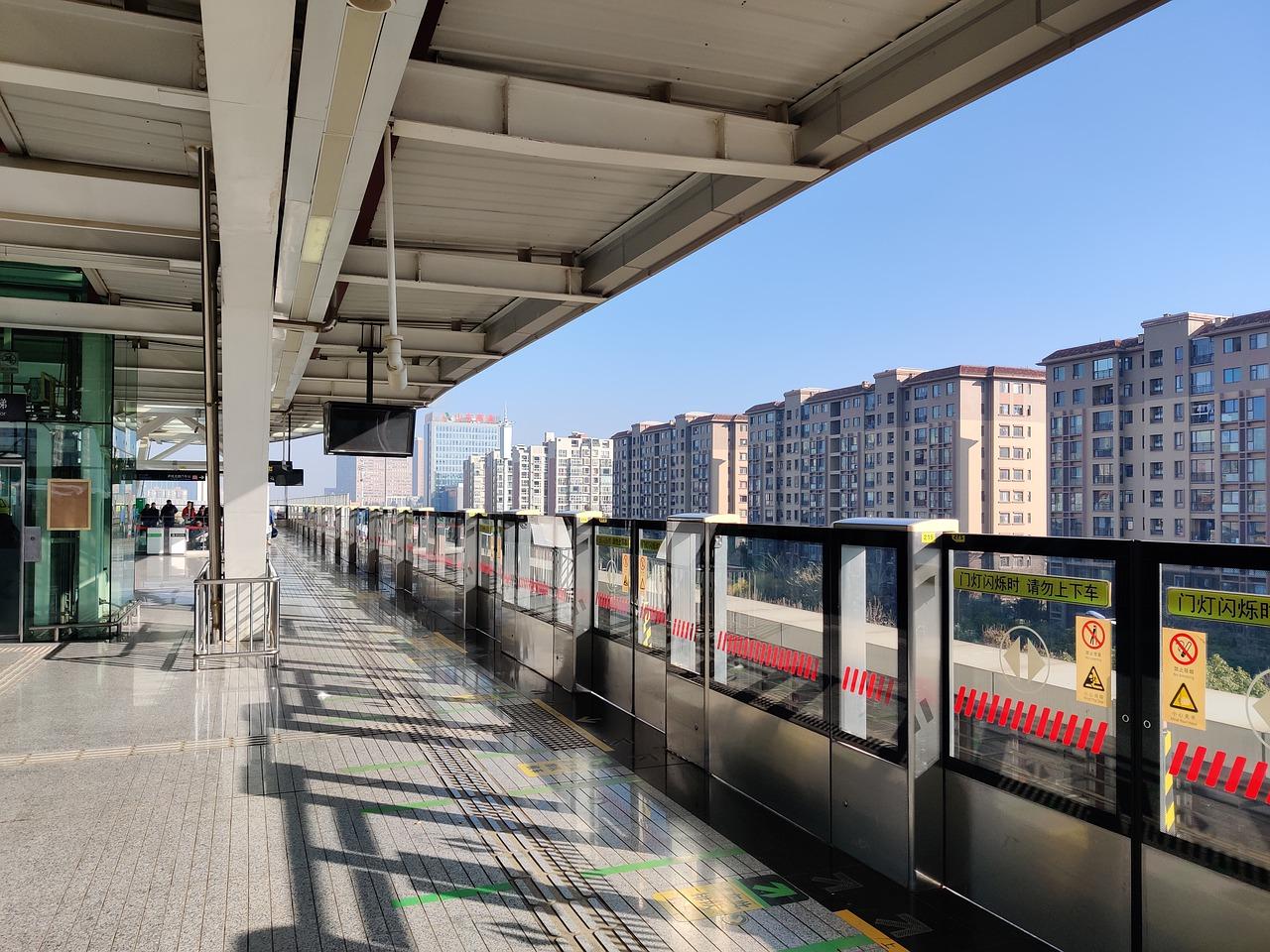 深圳动车站附近地铁