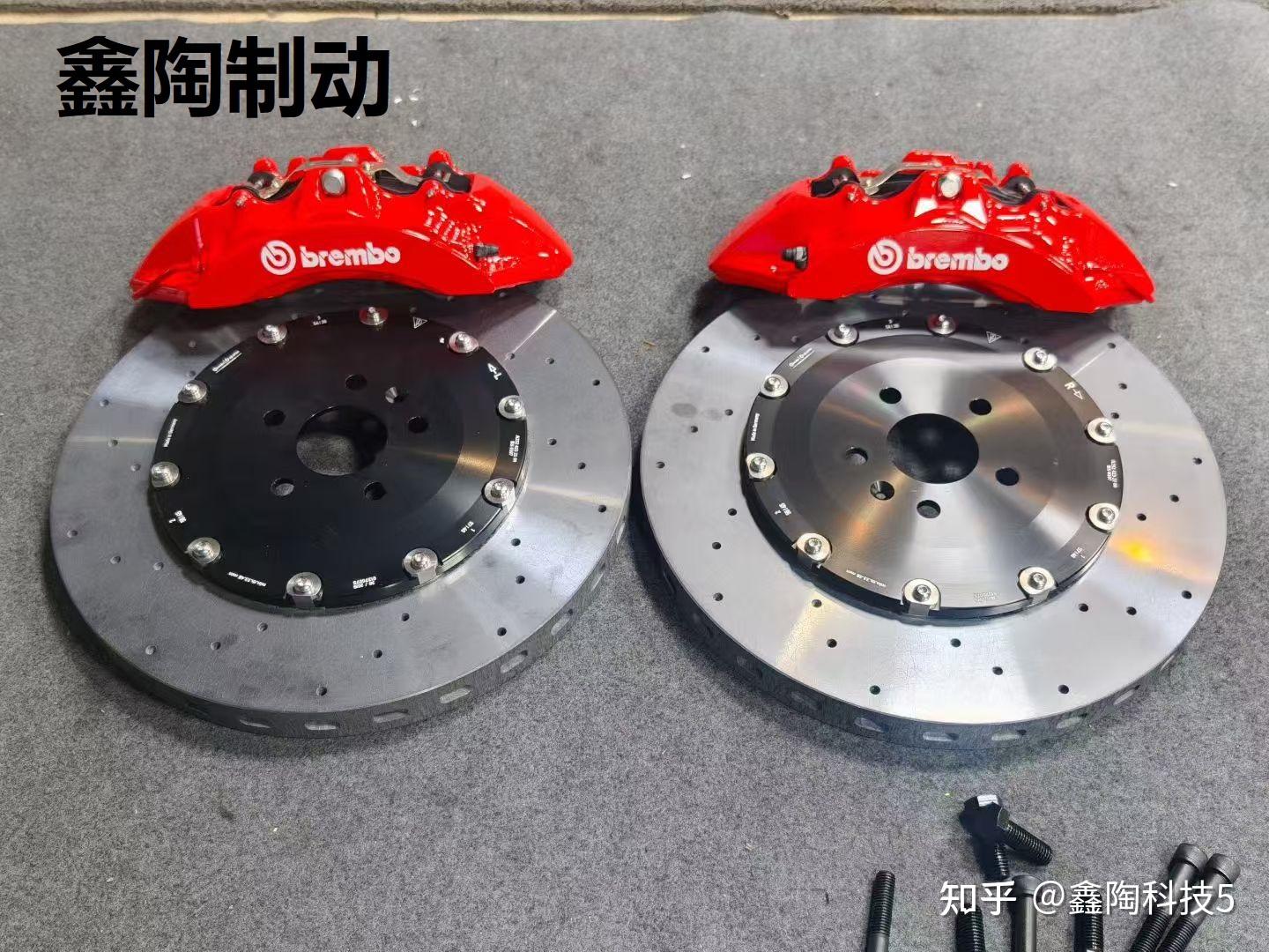 碳陶盘 vs 铸铁盘,刹车升级差异必看!