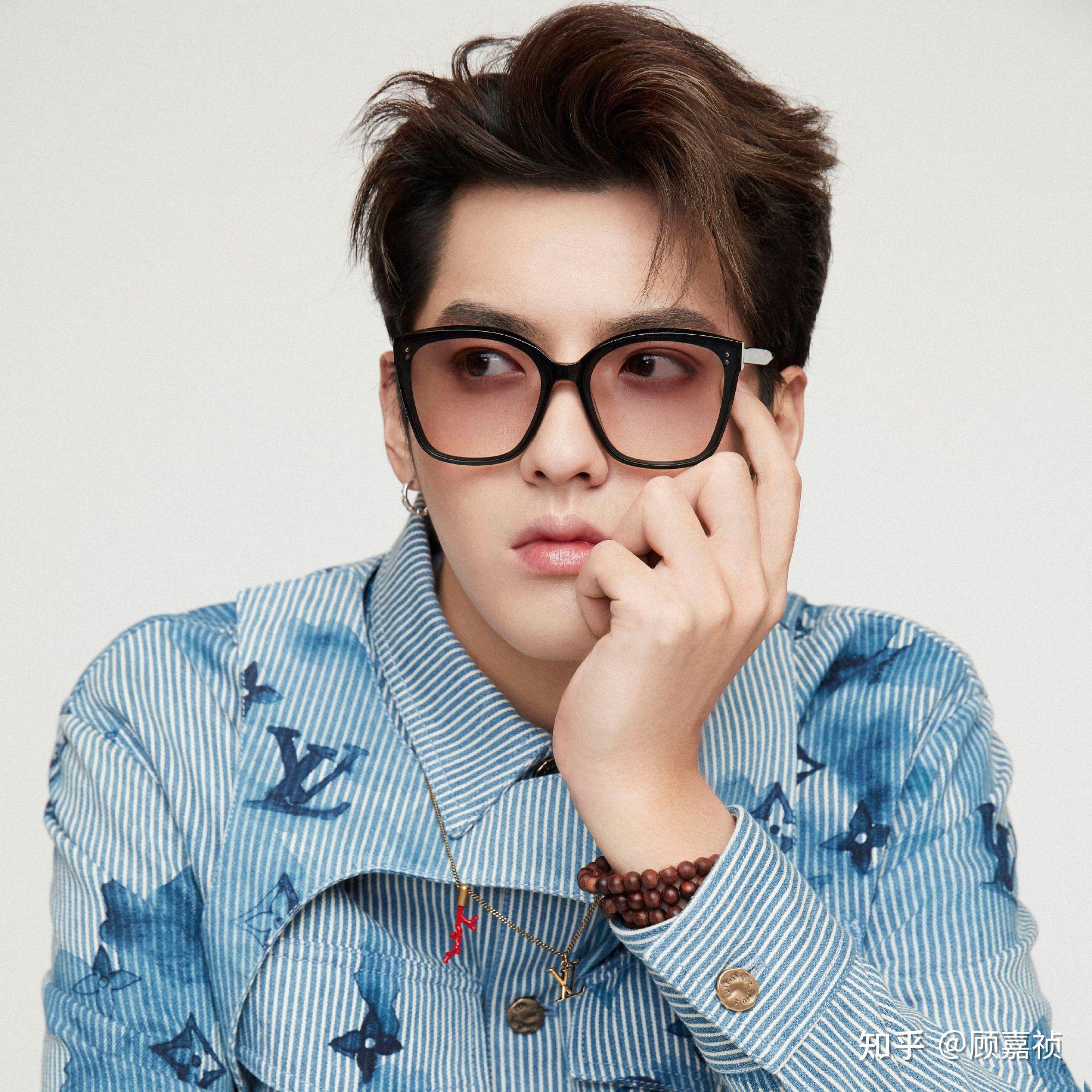 吴亦凡有什么出圈神图? - 知乎