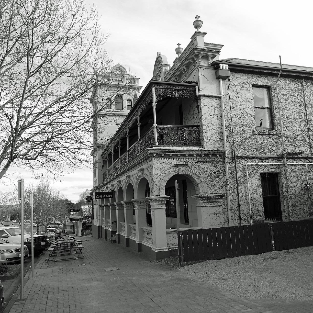 4. 酒吧装修风格