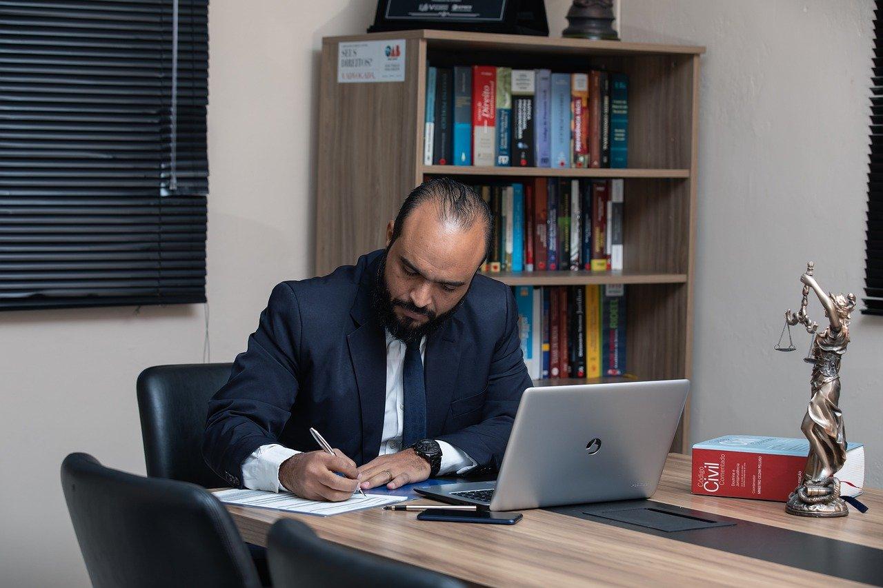 4. 书架摆放美学