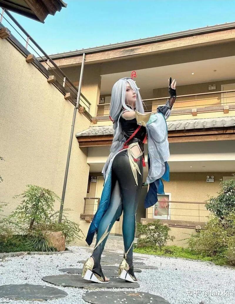 申鹤COS - 知乎