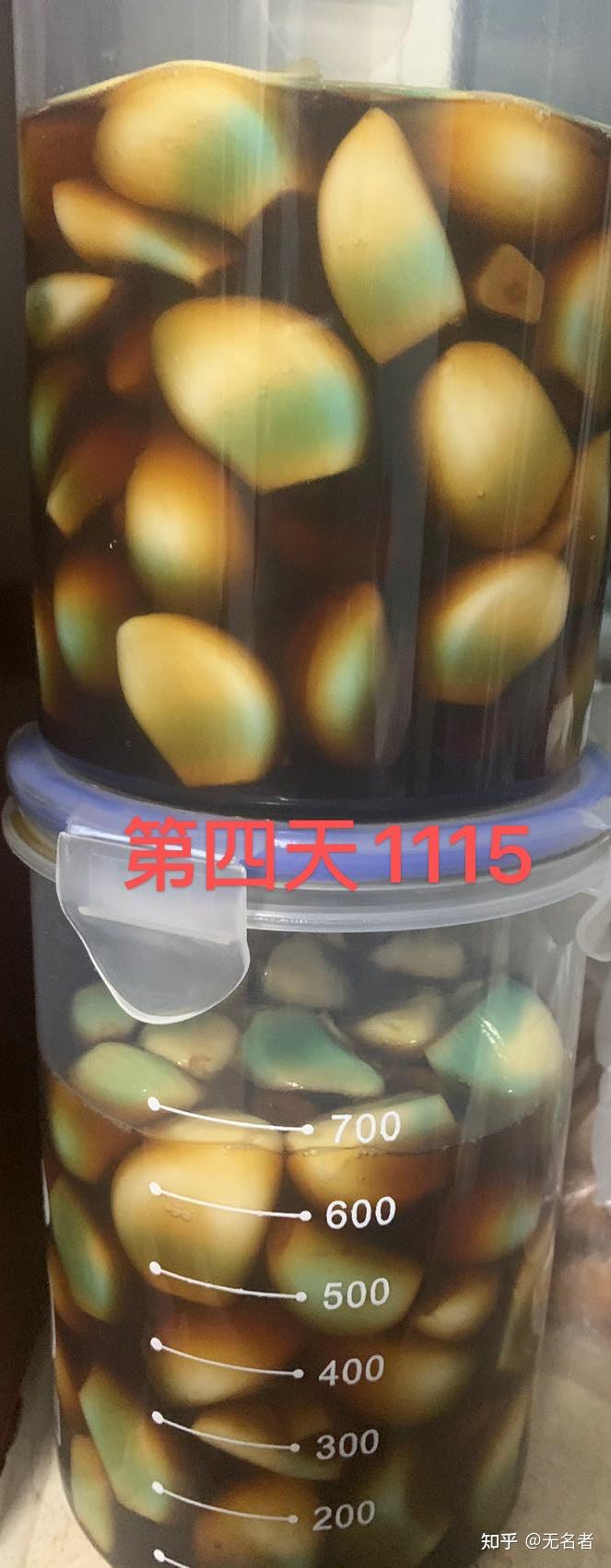 腊八蒜太爱绿了（七天变绿全过程） - 知乎