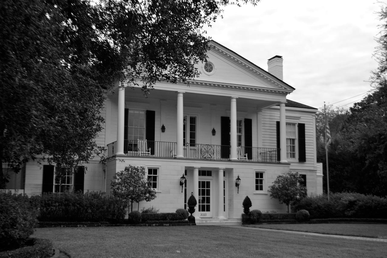 中航华府公建多少顶