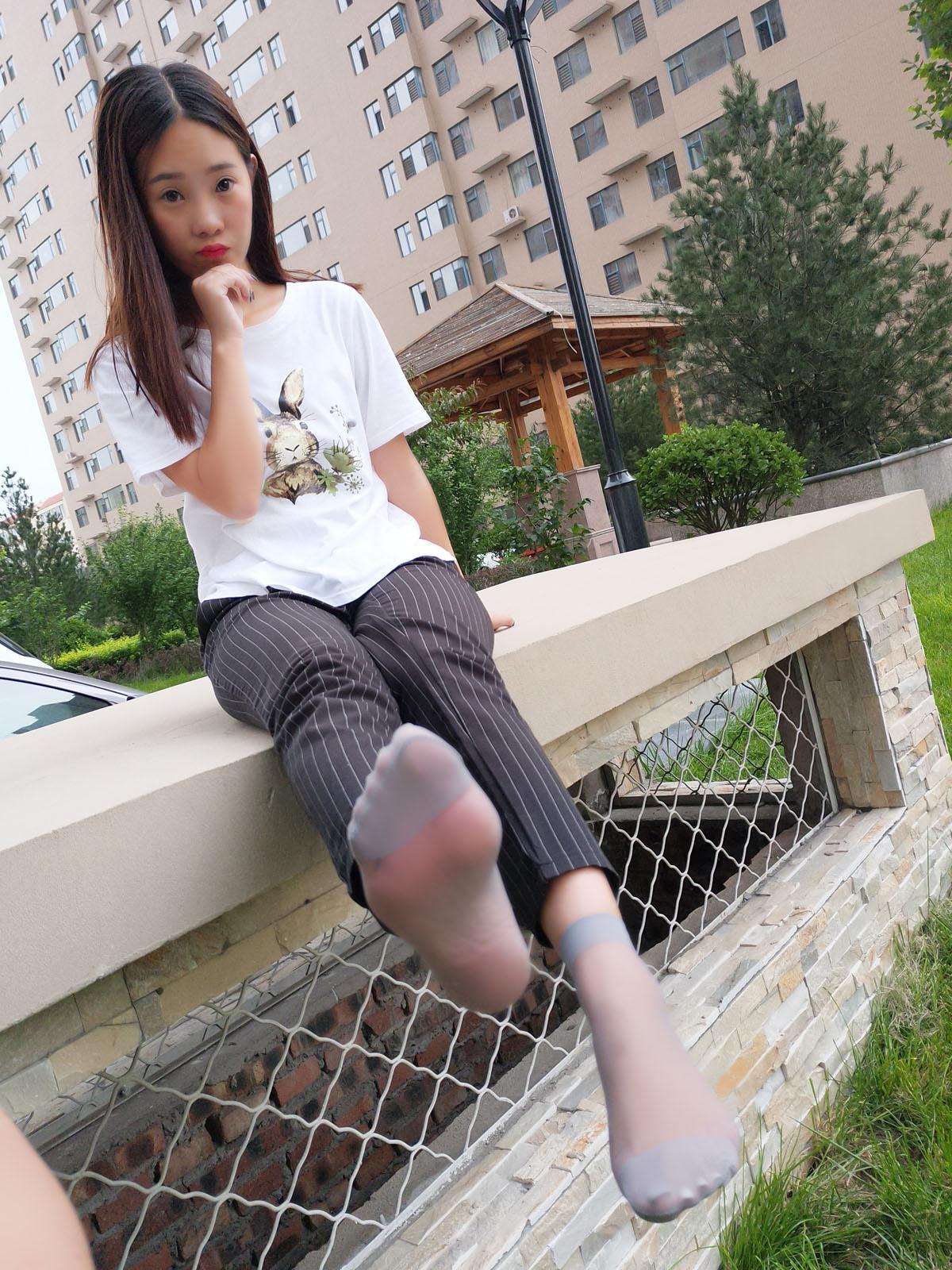 [合集]学妹校园寝室丝短袜美脚全套42期，大小8.38G-佳人吧