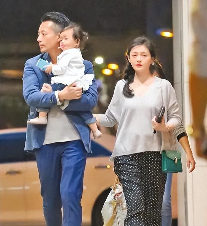 汪小菲爆料s一家黑料小s老公会所找姑娘怒斥具俊晔窝囊废
