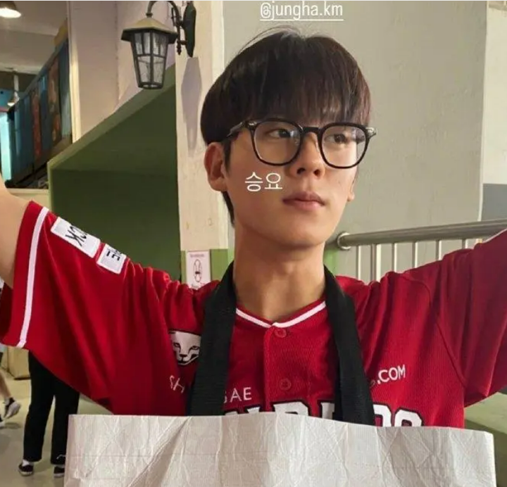 moving李正河入账前后反着来的演员看球近况照曝减肥成果