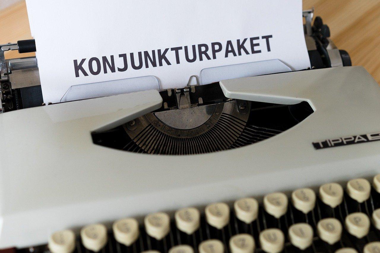 3. 报名费用揭秘