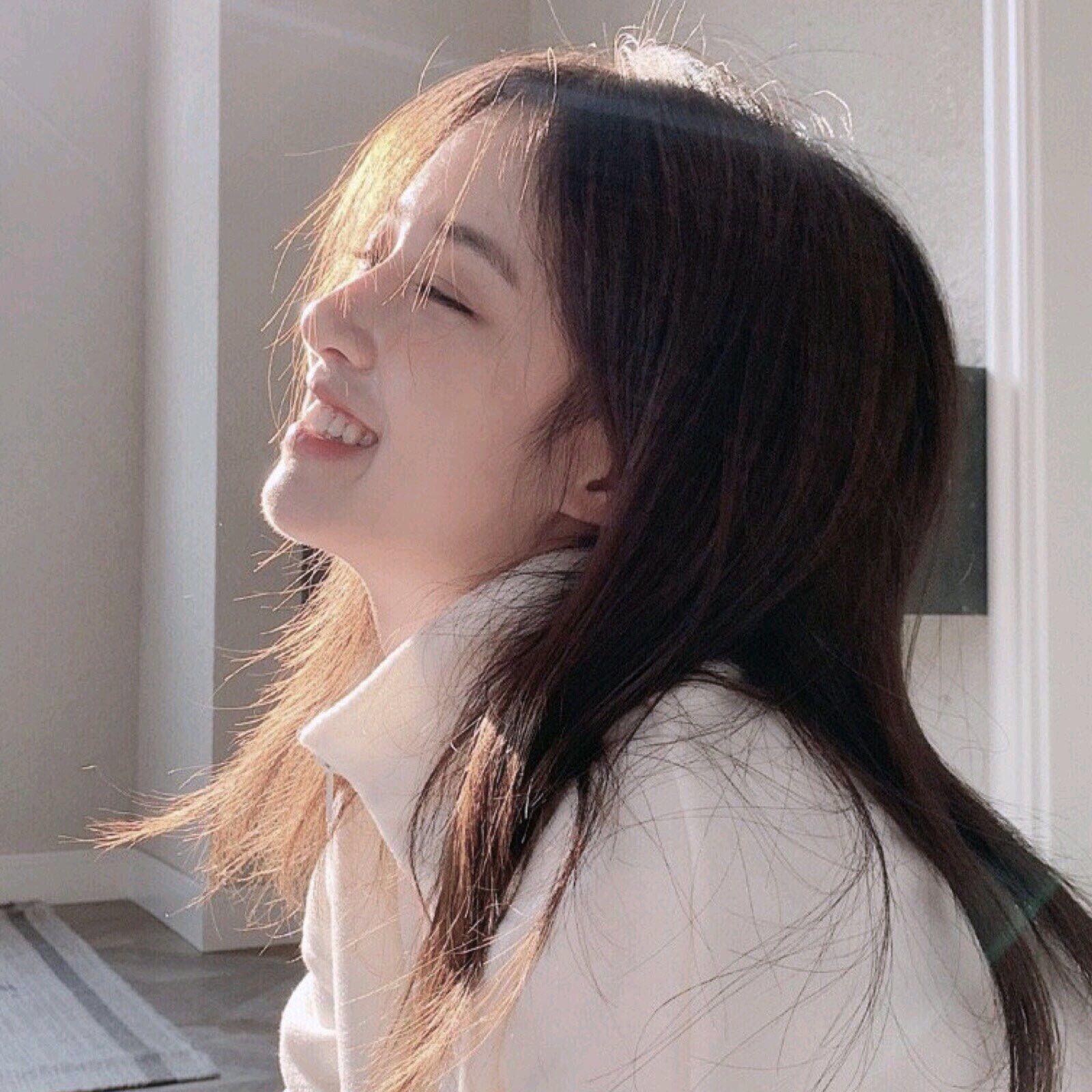 有没有笑得治愈的美女头像? - 知乎