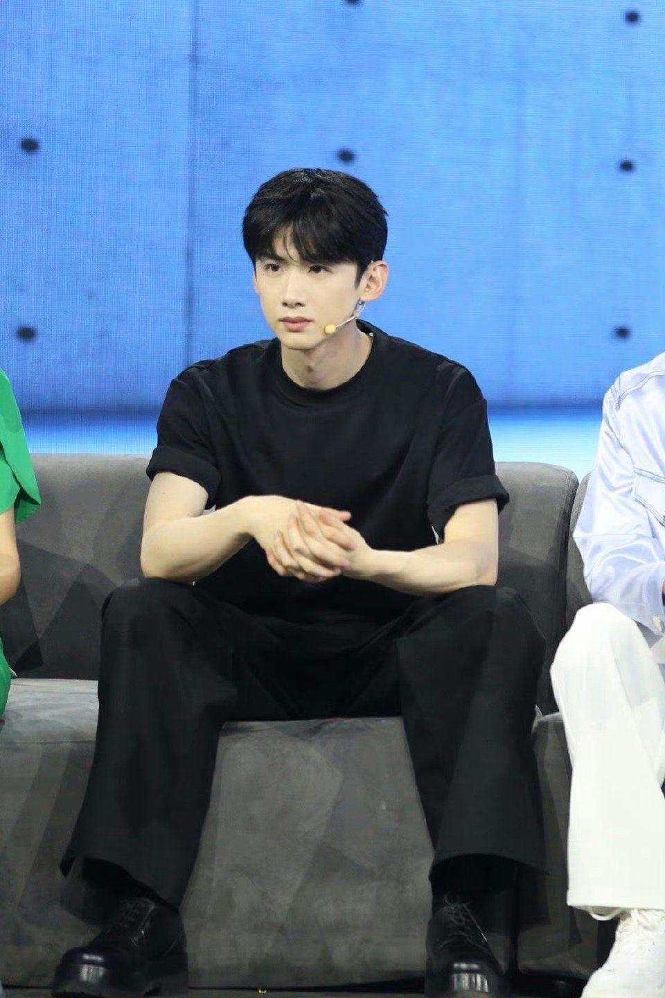 成毅和白敬亭长相气质是不是很像