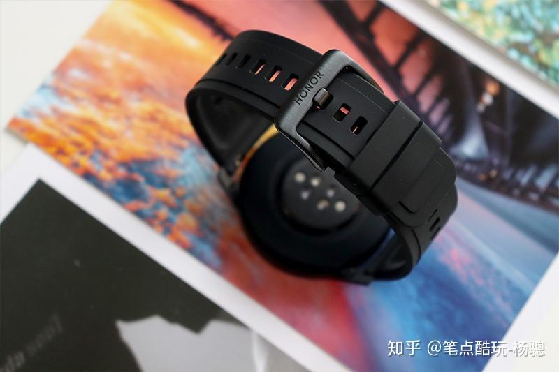 荣耀Magic Watch 2手表实际体验如何？
