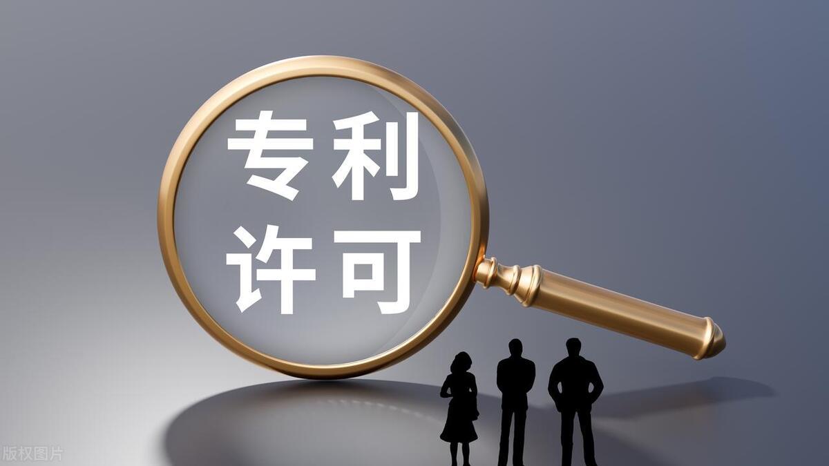 申请专利时,能同时印上商标来得到双重保护吗?