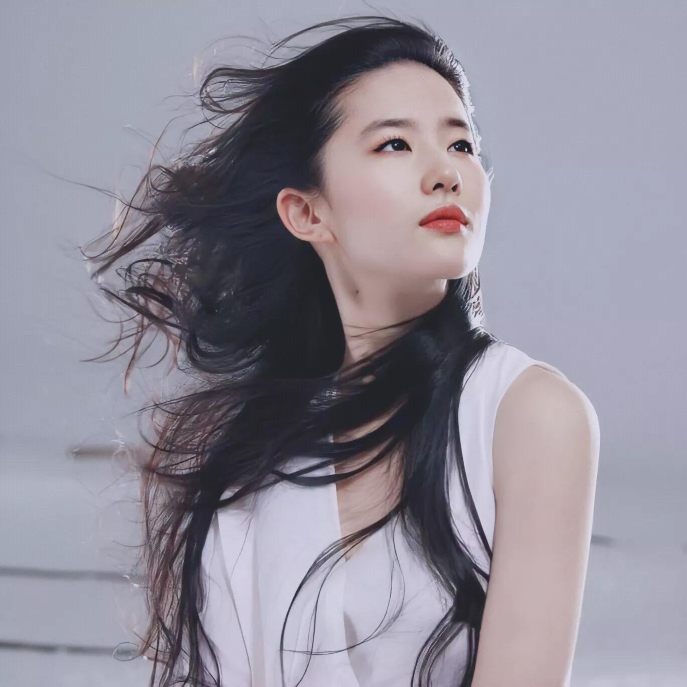 有没有刘亦菲的很少女的照片呀,适合当头像的? - 知乎