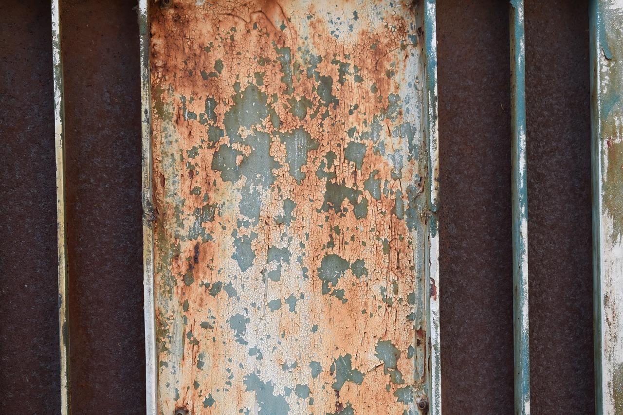 水泥地上油污怎么去除