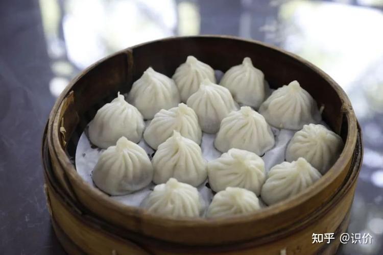 寻味魔都 | 上海旅游必吃十大美食指南:从烟火小吃到本帮经典 - 知乎