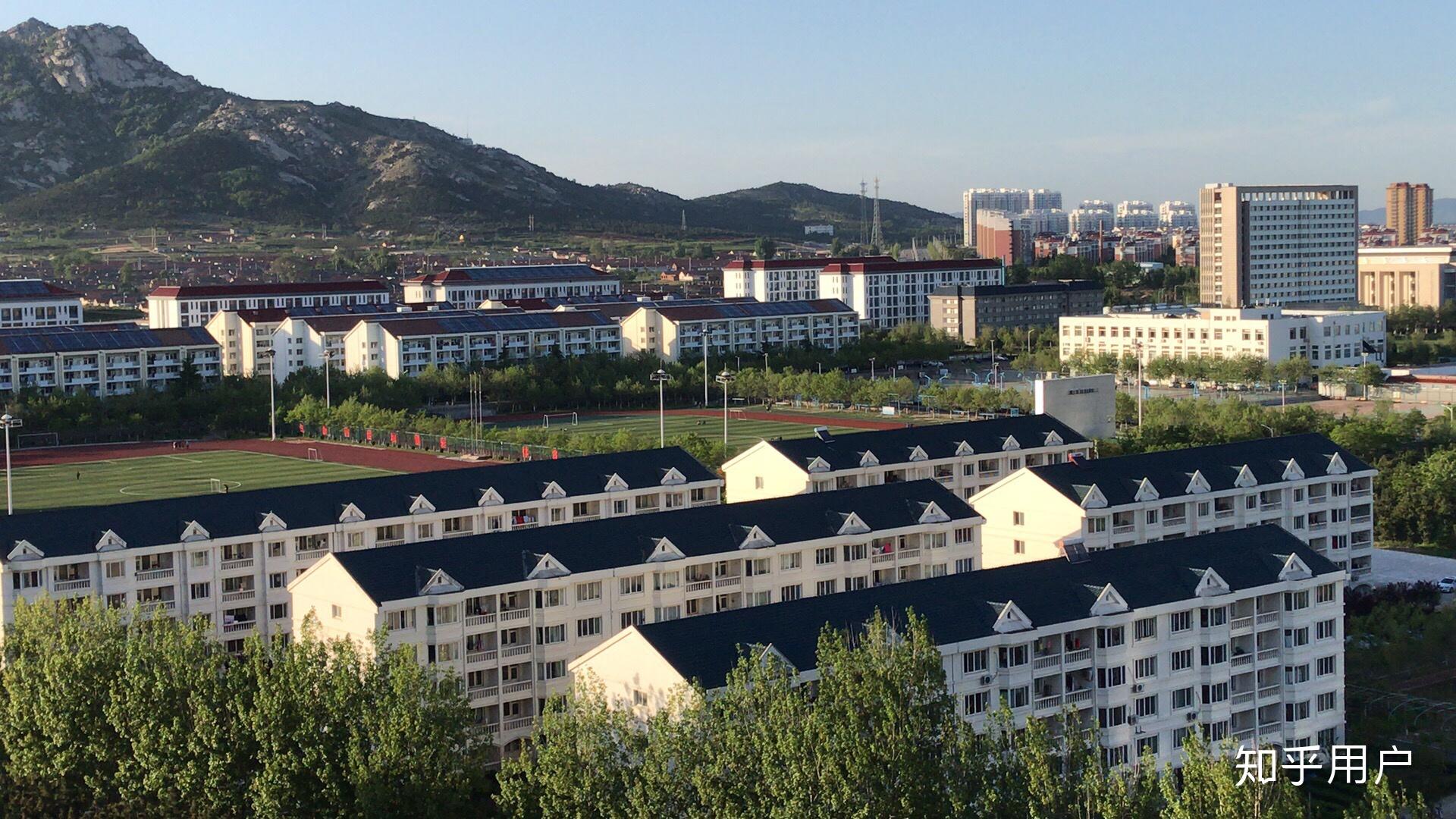 山东威海外事学院是公办还是民办,学校怎么样?会比较坑吗?