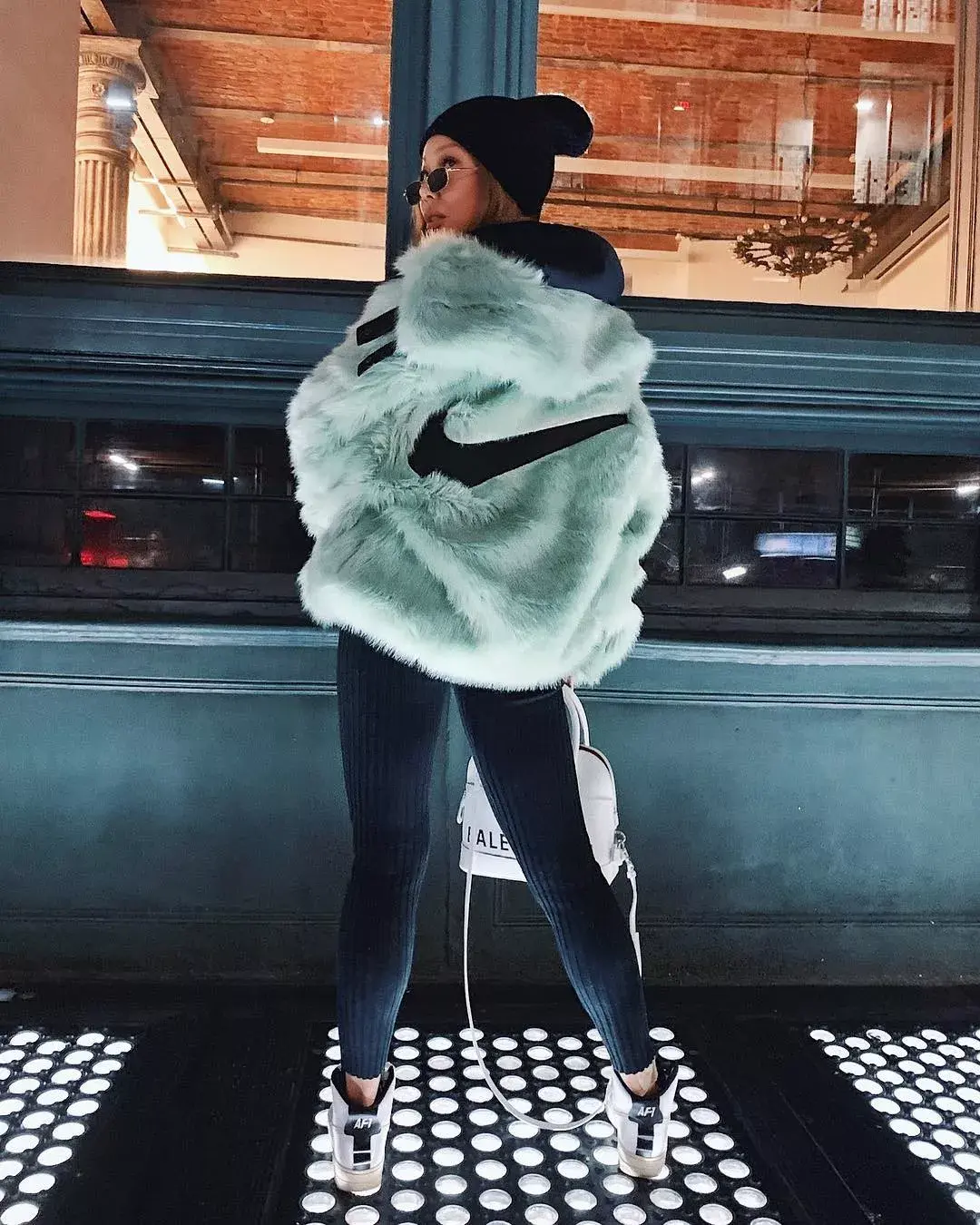 如何评价韩国女rapper jessi(另求科普)? - 知乎