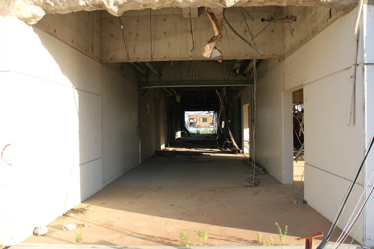 灾难见证，坚强重生