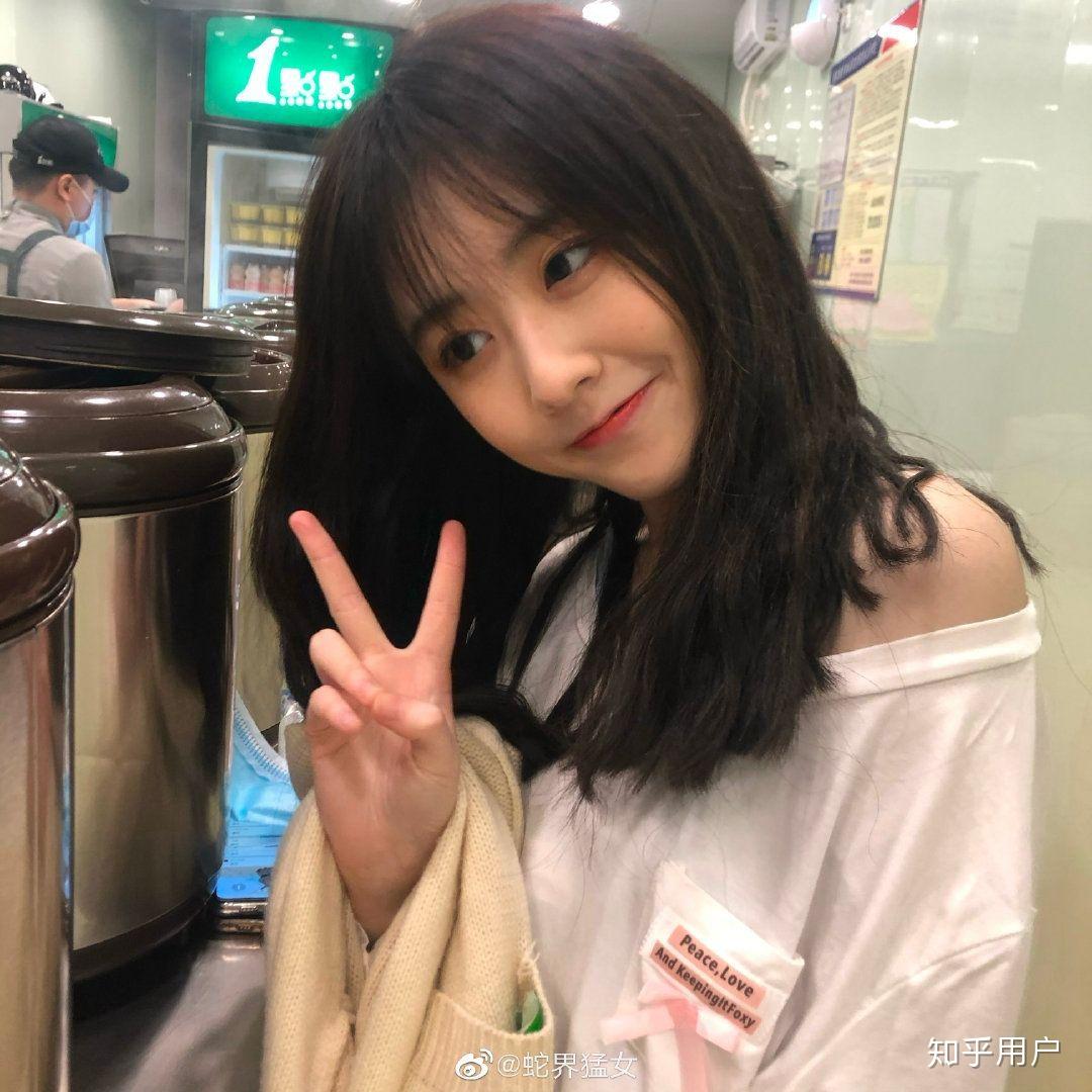 有人见过网红蛇界猛女(抖音名杀猪饲料)吗?(她真的好美)? - 知乎