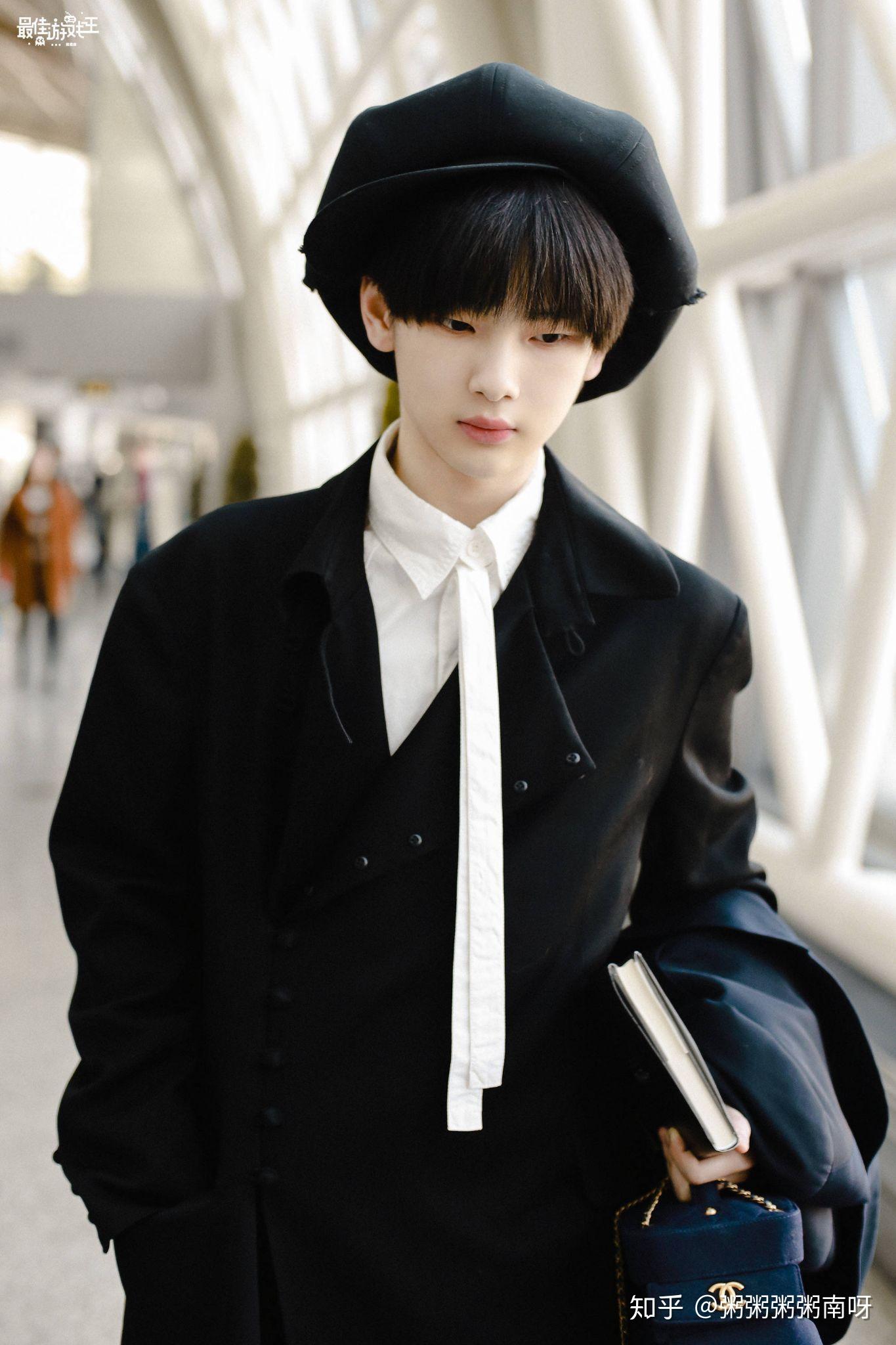 有没有周震南好看的照片或壁纸