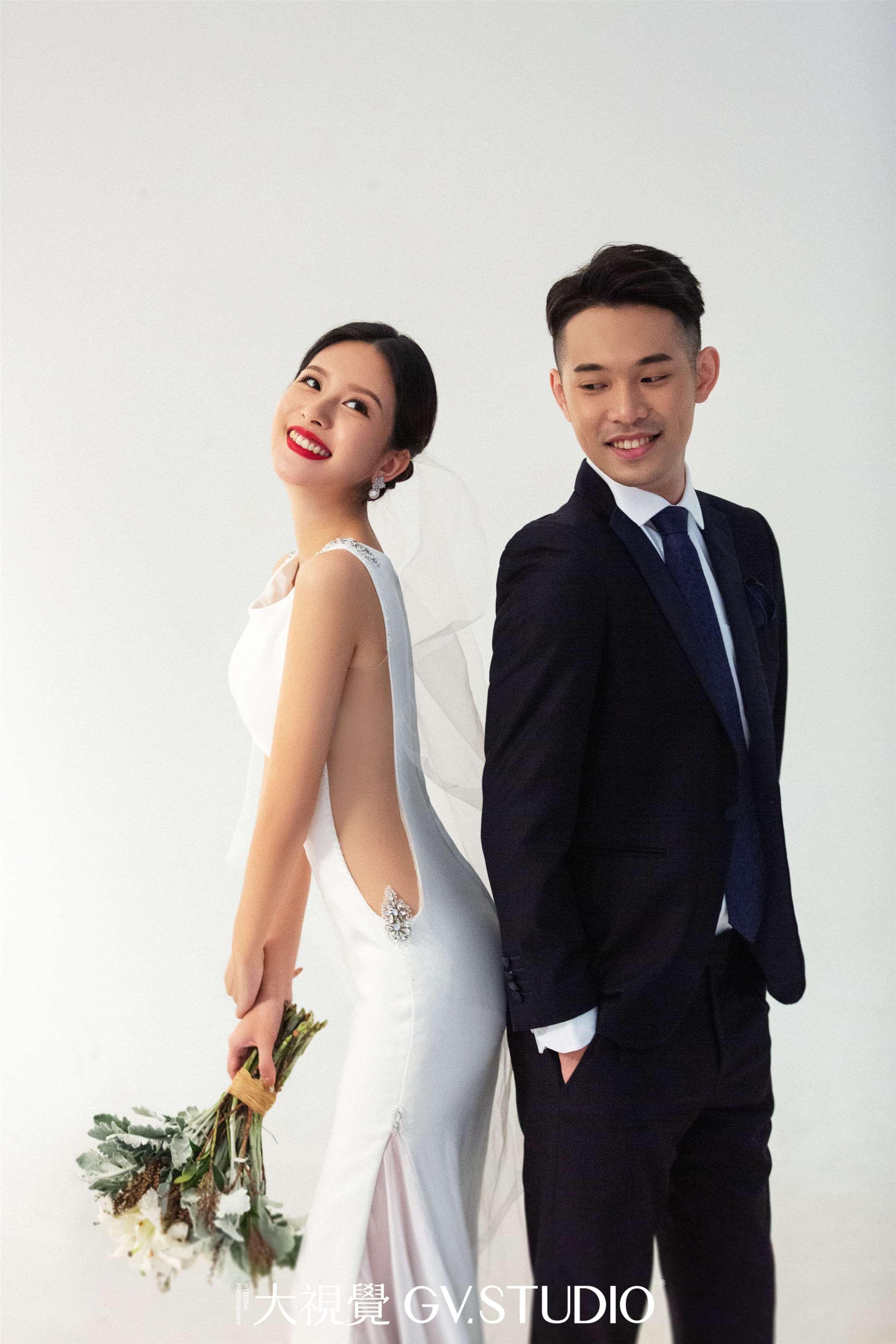 拍婚纱照衣服越多越好几套最合适