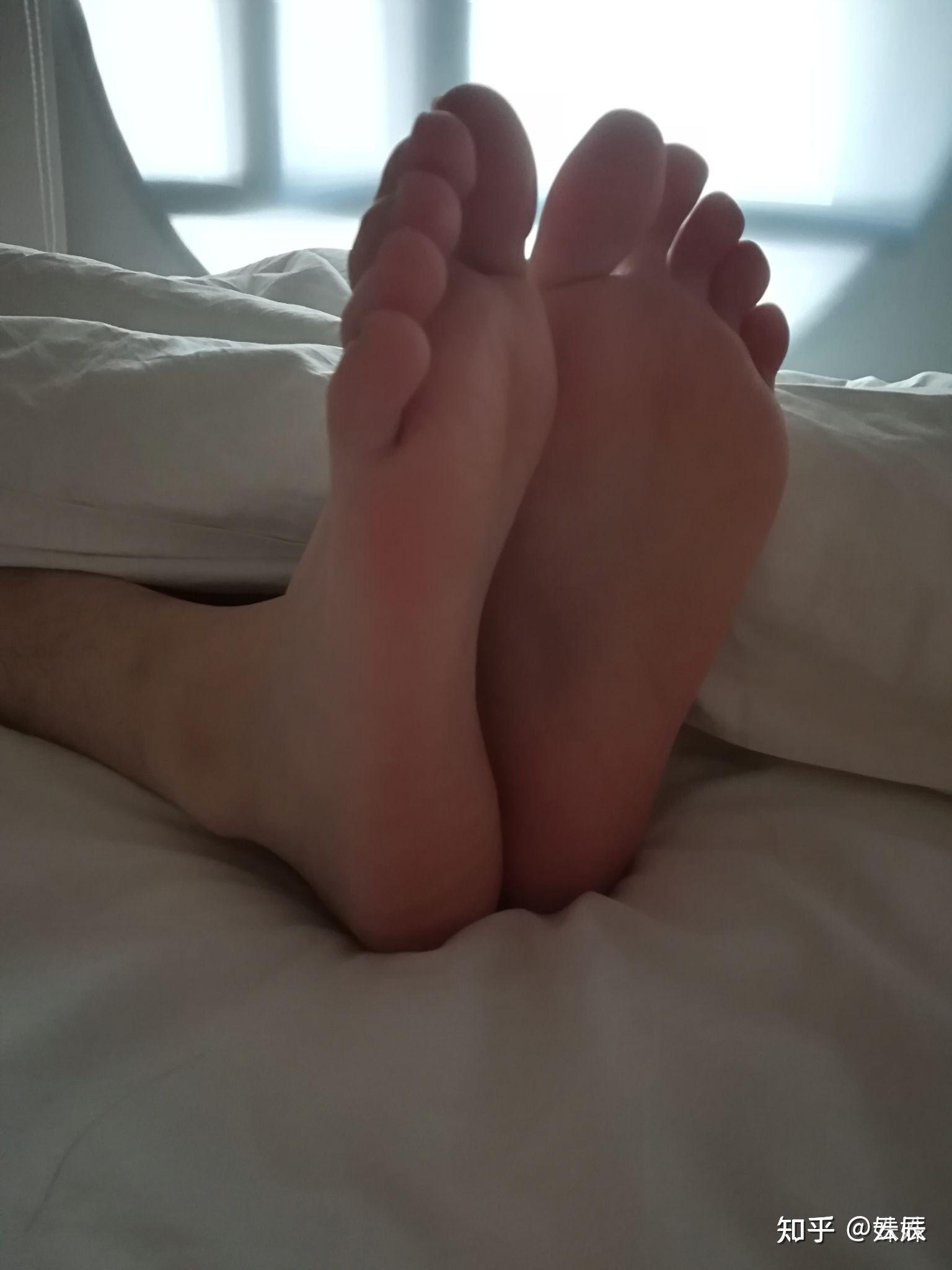 男生的脚可以好看到什么样子