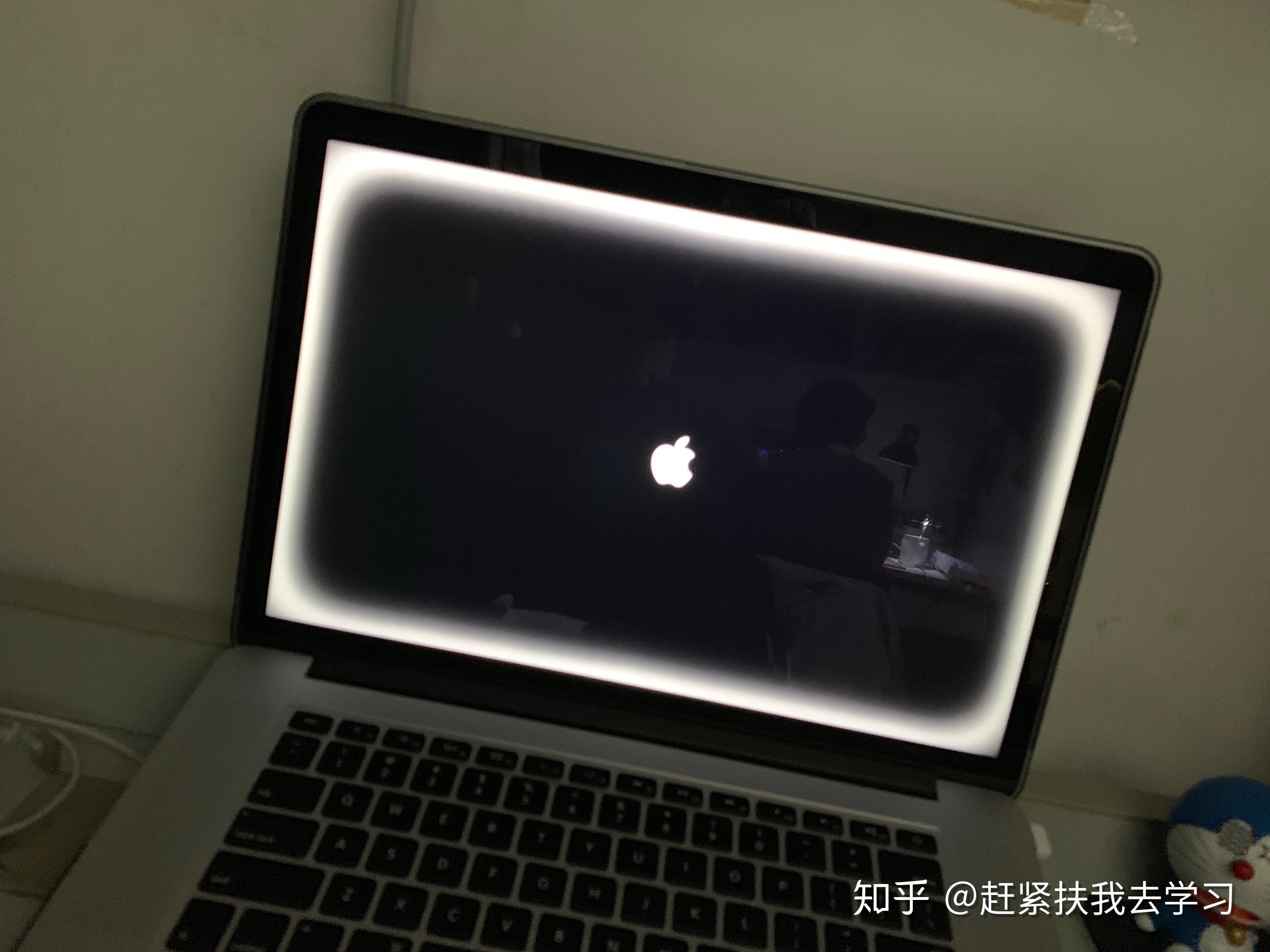 mac pro屏幕出现白边怎么回事? - 知乎