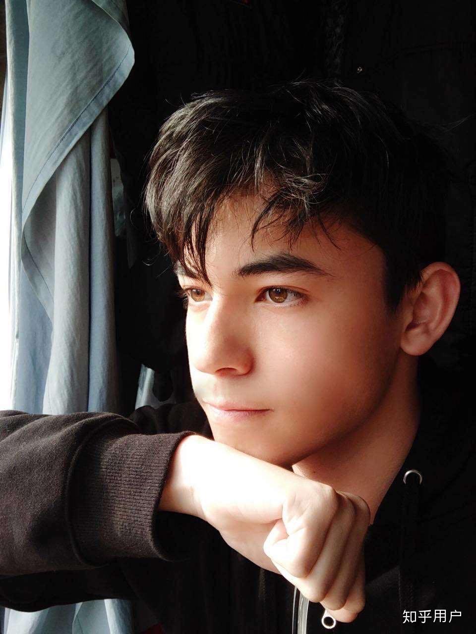 你见过最帅的高中男生长什么样