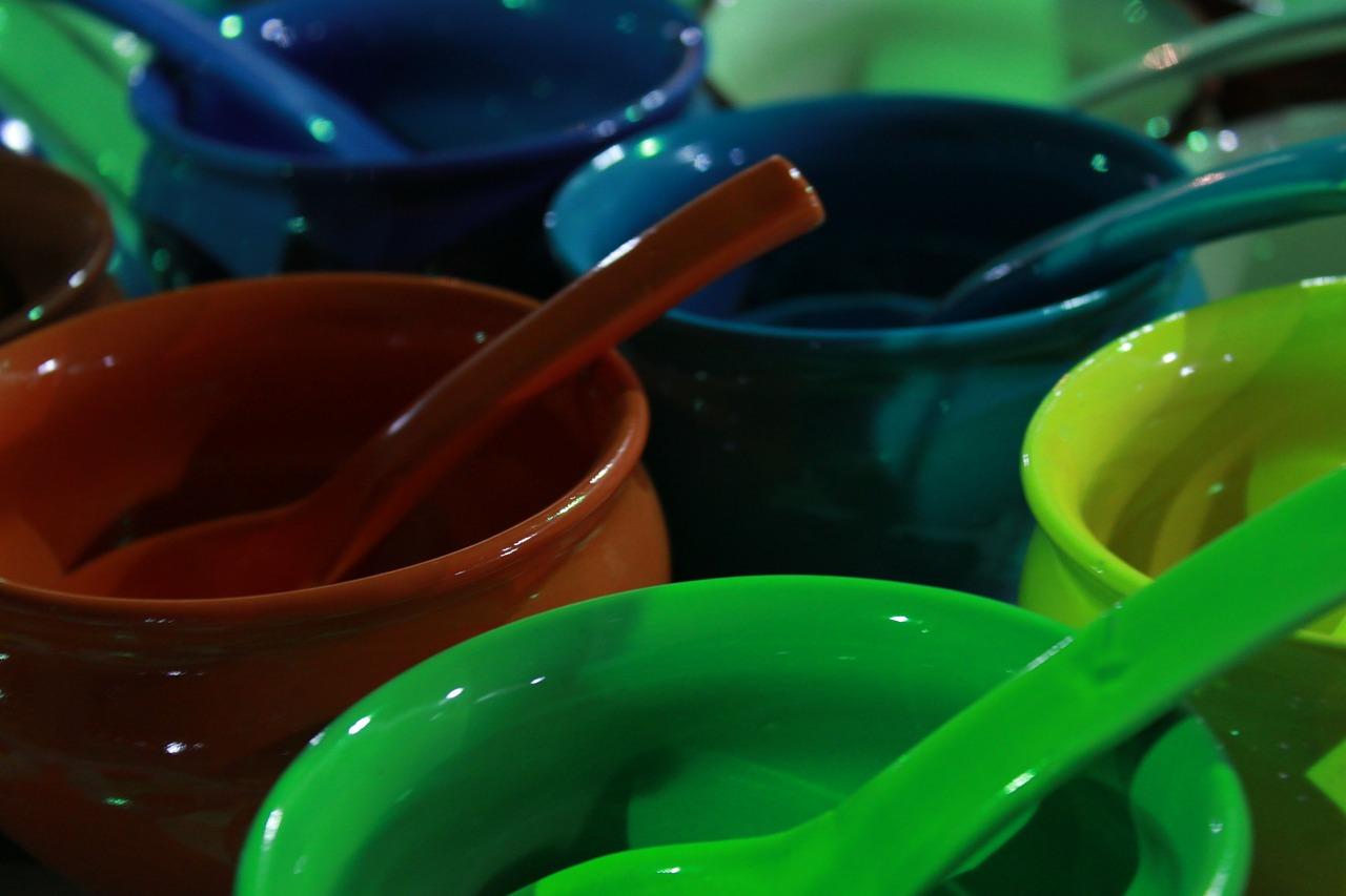 红色与绿色是什么色