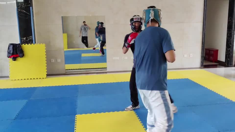 挑战者电影国语视频 v2-ef6d396730a3e67db5a92a342b166b81.jpg?source=382ee89a