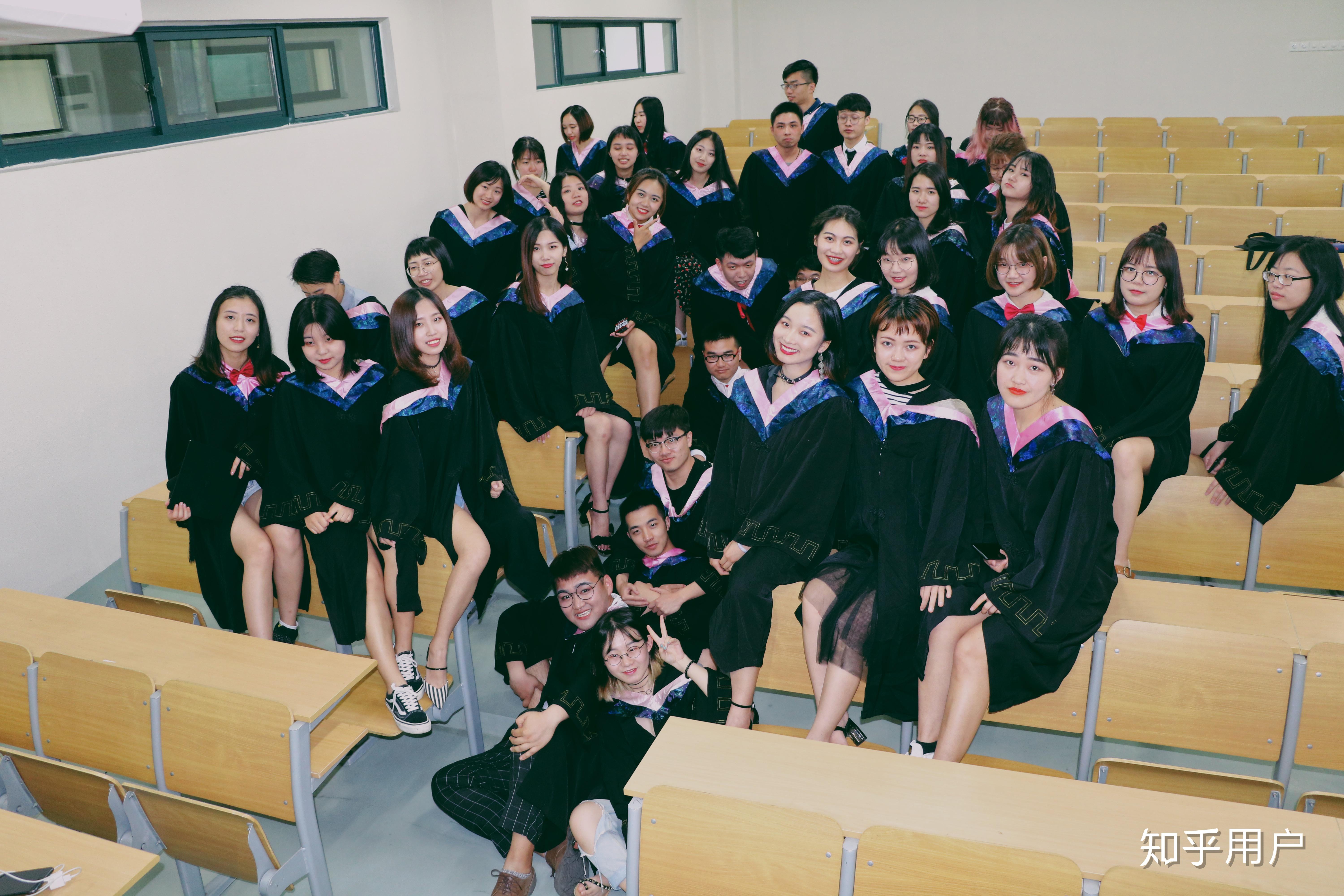 毕业照要怎么拍才好看