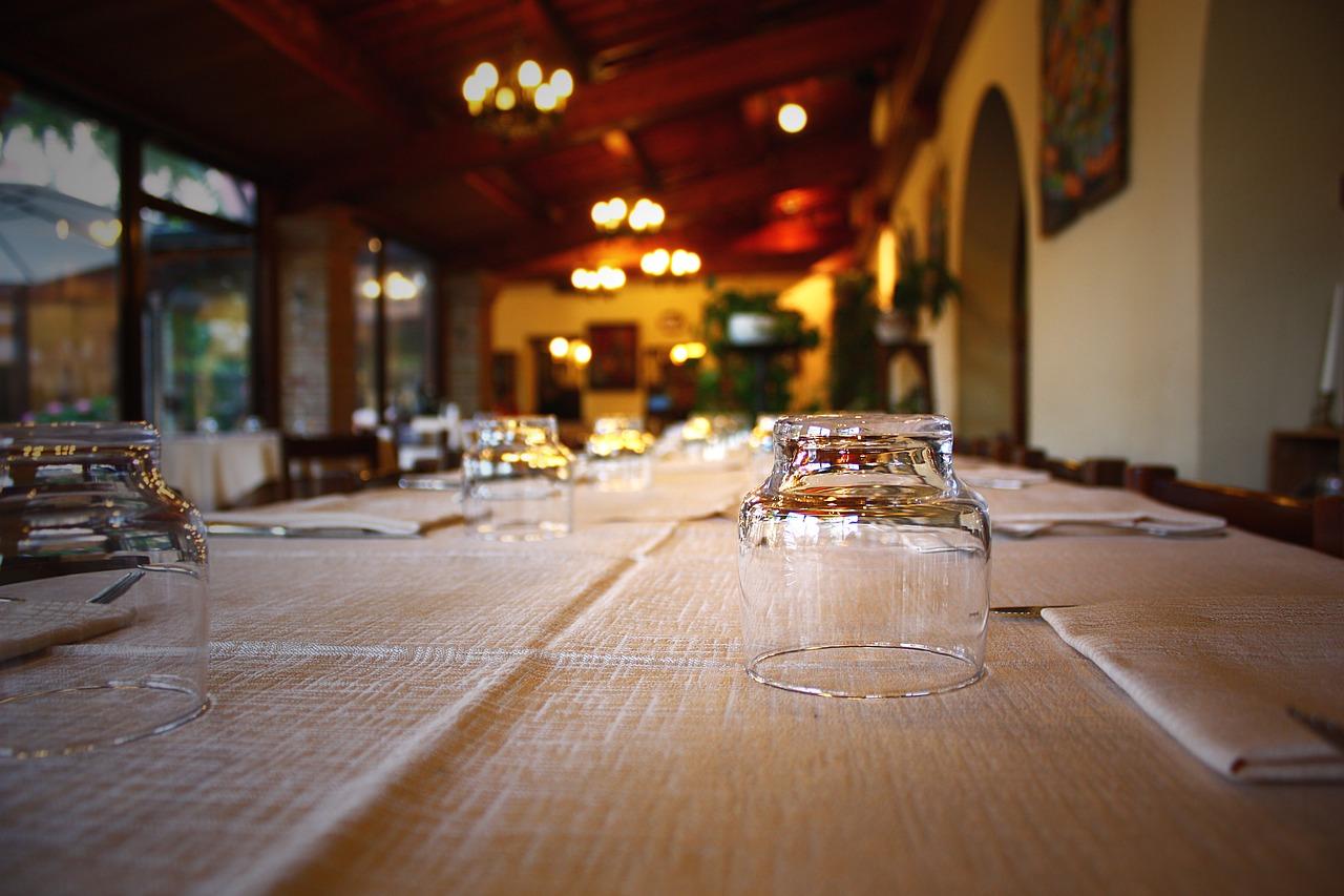 玻璃维修保养指南