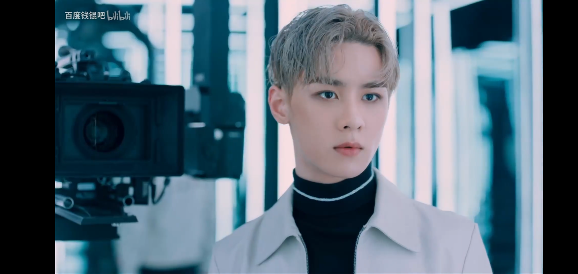 如何客观地评价威神v队长钱锟的长相