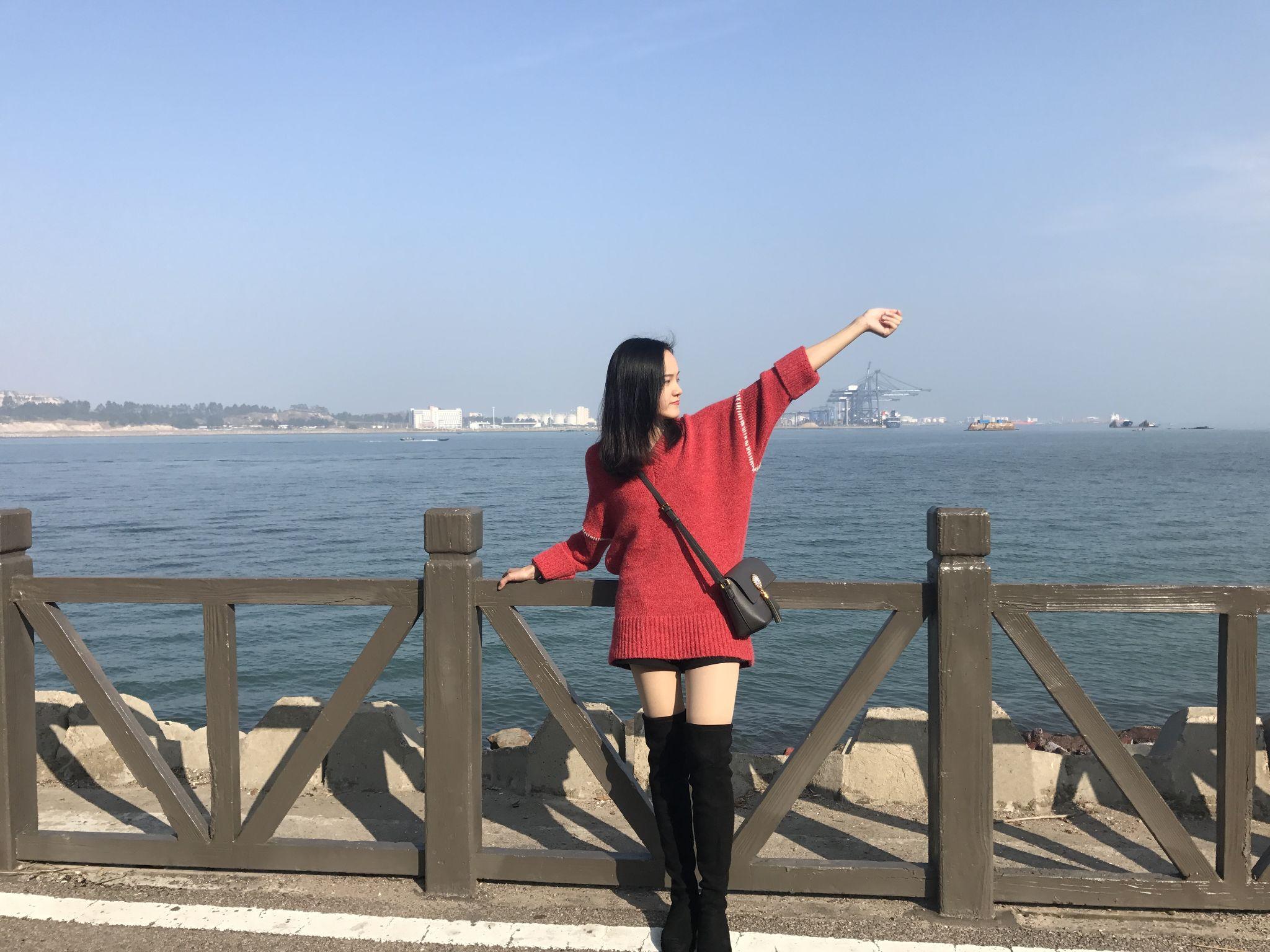 大家觉得身高160165体重90斤以内的女生和身高175180体重110斤以内